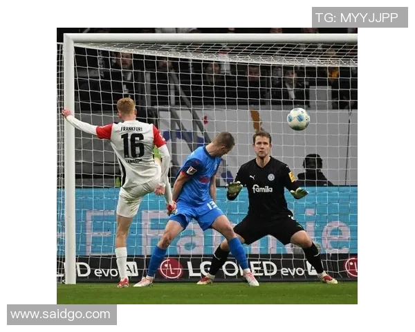 足球明星球门挑战赛揭秘谁能在压力下精准射门赢得荣耀